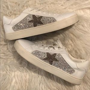 ✨size 7 Steve worn Madden sneakers✨